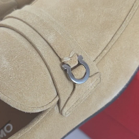 NWT $895 Salvatore Ferragamo Desio Suede Leather Moccasins Size 8.5